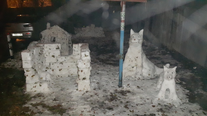 Snow figures - Snow, Dirt, Rostov-on-Don, Art, Creation, Leaves