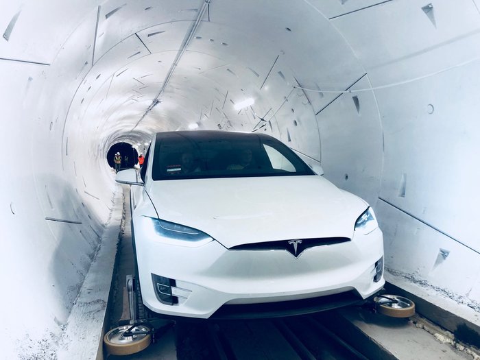 Илон Маск запустил свой первый туннель и показал Tesla-поезд Илон Маск, Tesla-поезд, SpaceX, Тоннель, Видео, Длиннопост