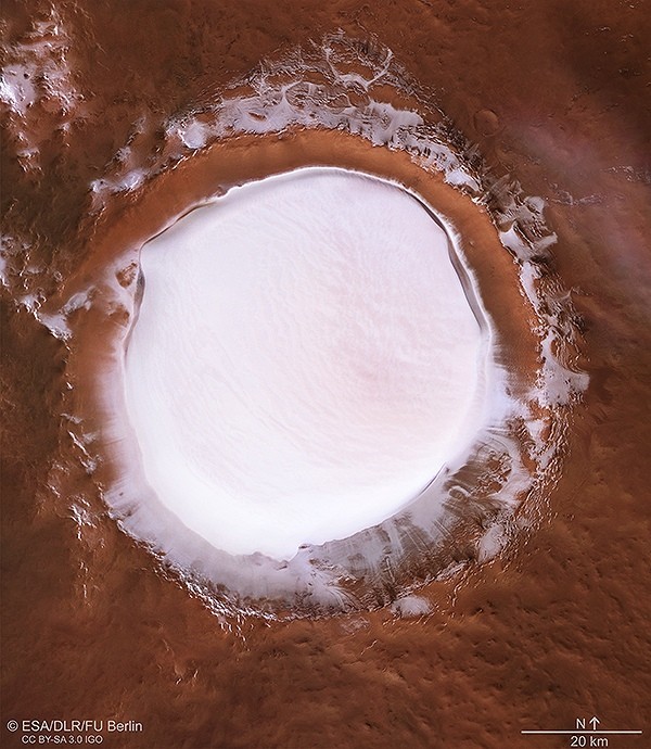 Astronomers photograph giant 'ice lake' on Mars - Mars, Space, Longpost