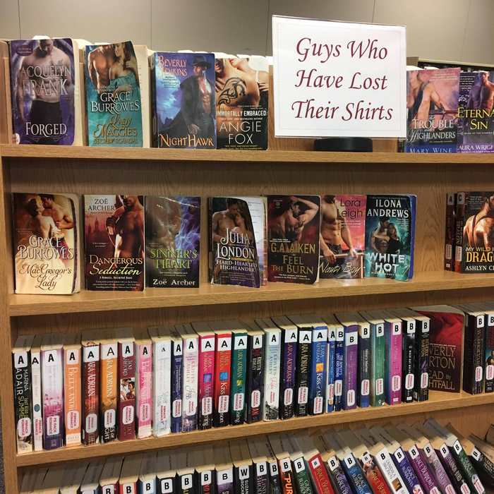 "Парни, которые потеряли свои рубашки" Библиотека, Женские романы, Юмор, Парни, Книги, Reddit