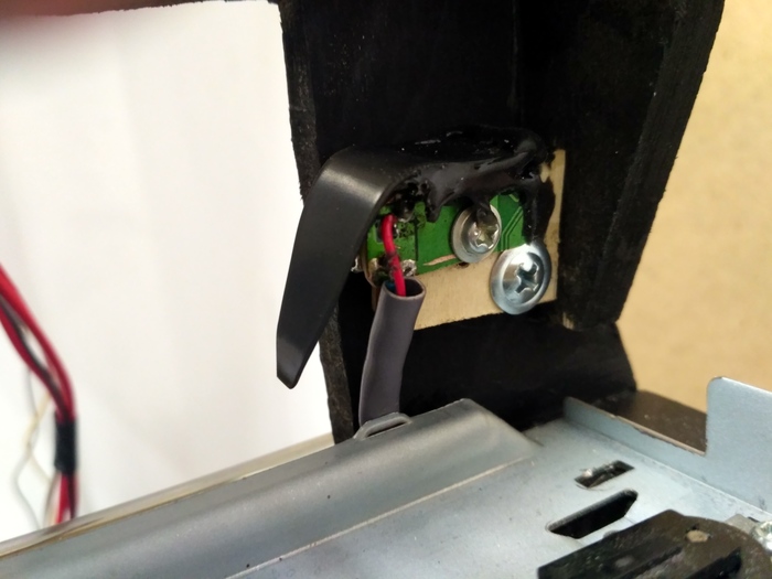 3D-принтер из фанеры и старых запчастей от принтеров 3d