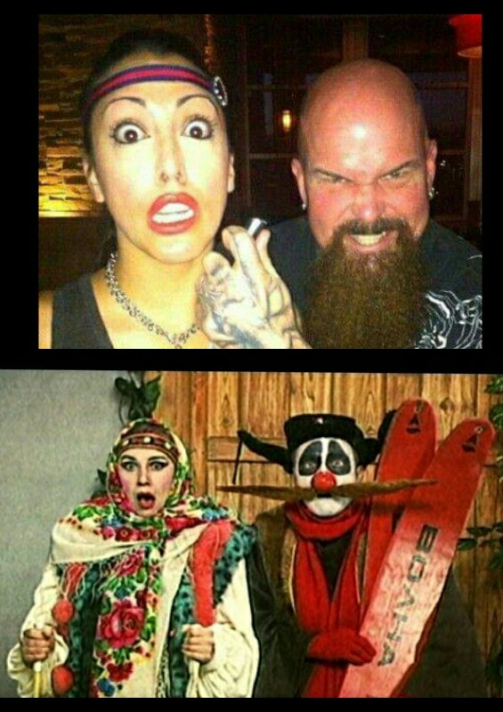 Kerry King with his wife & a couple from the Village of Fools - Kerry King, Fools village, Trash, Trash