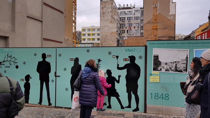 Interesting building site fence. - My, Building, Fence, Unusual