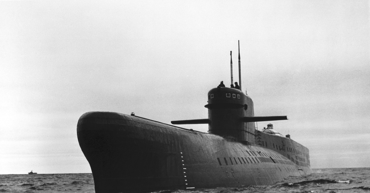 Пл й. Подводные лодки проекта 940 «Ленок». Подводная лодка субмарина. Подводная лодка 667а. Атомная подводная лодка СССР.
