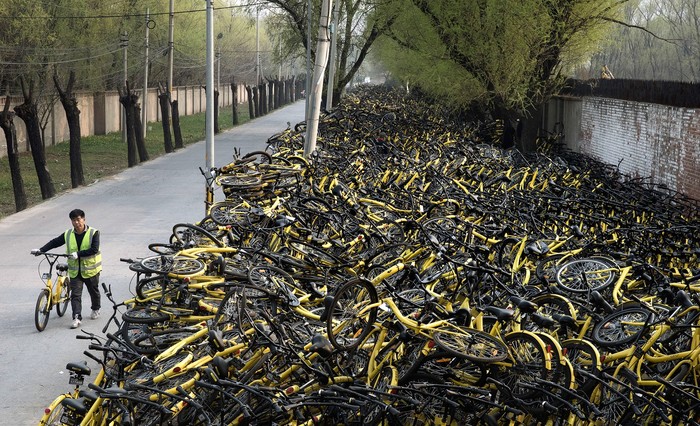 Bankruptcy of Chinese bike sharing - A bike, Dump, Bike rental, Bankruptcy, China