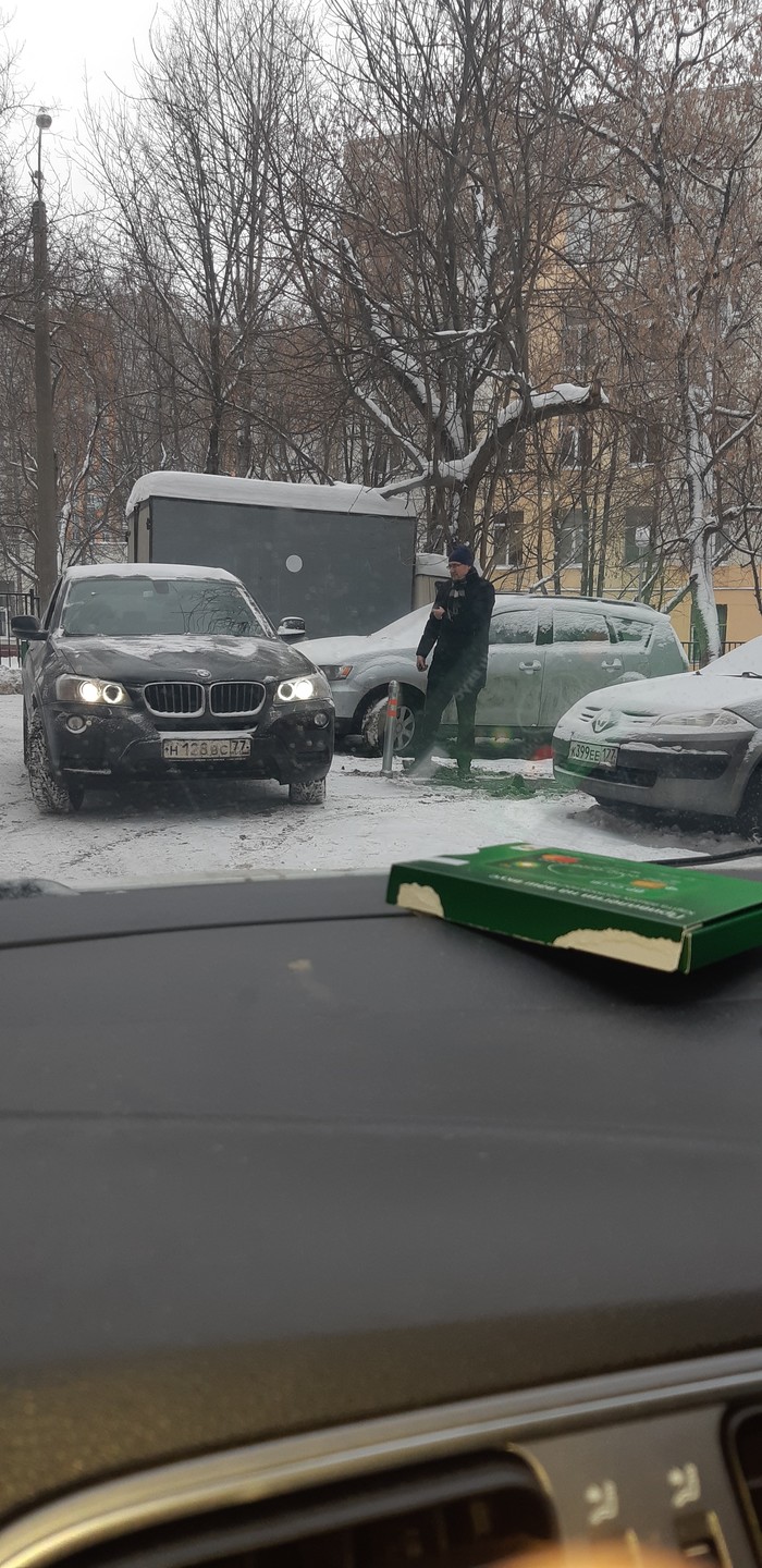 Parking and yahmat - Yamma, Parking, Columns, Moscow, Prospekt Vernadskogo