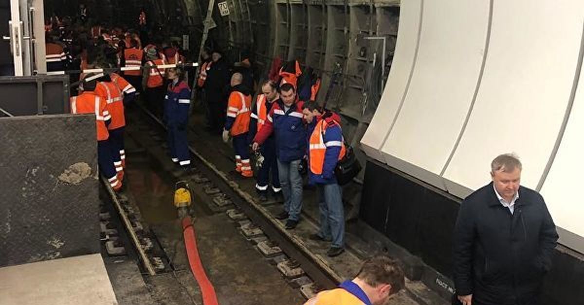 Закрыты 3 станции. Затопление тоннеля в метрополитене Москва.