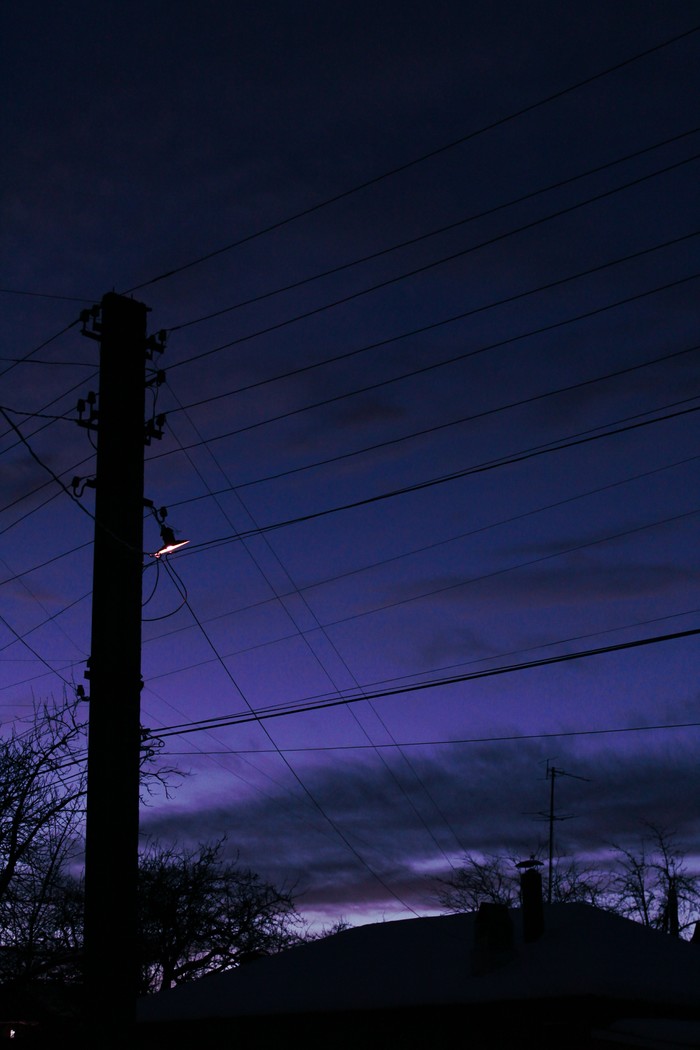 Ночь. Улица. Фонарь.