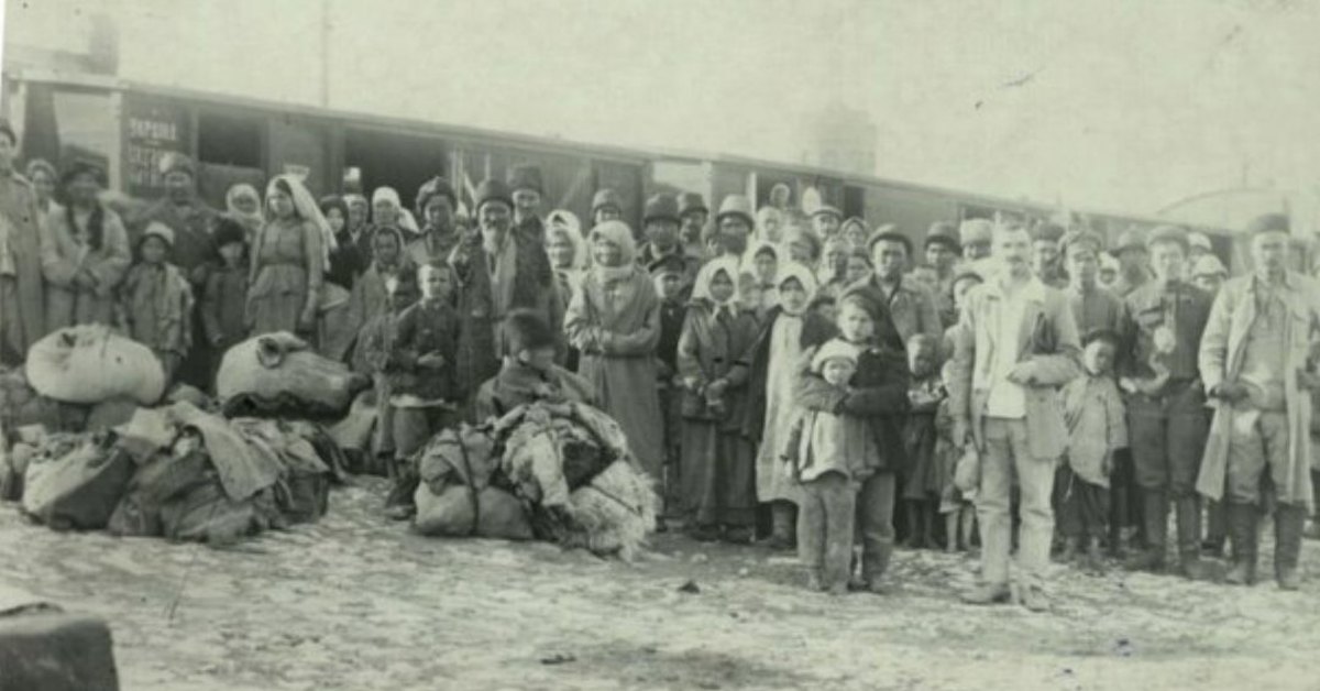 Голод 20 годов. Голодающие в Оренбурге 1921. Голод 1921 года Оренбург. 1921-1922 Оренбург голод людоедство.
