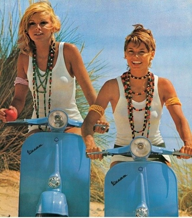 sunny girls - Scooter, Vespa, Italy, Advertising