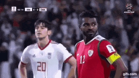 Хоттабыч перебрался с трибун на поле