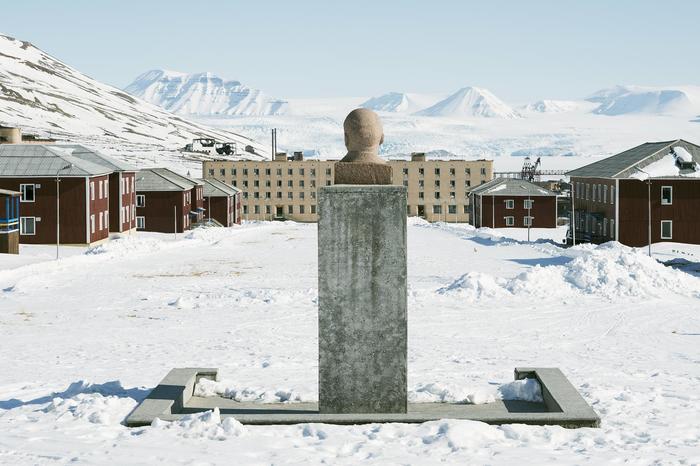 Collapsed Pyramid: what an abandoned village on Svalbard looks like. - Spitsbergen, Longpost, Village, Coal mine, Abandoned