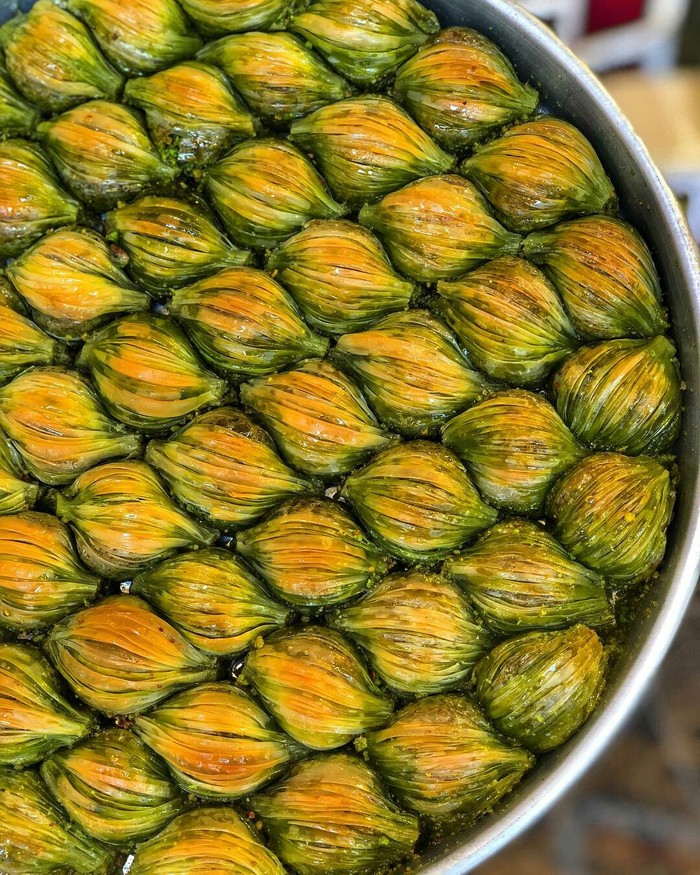 Turkish baklava with pistachios - Baklava, Turkey, Sweets, Yummy, Kitchen, Cooking, Video, Food, Longpost