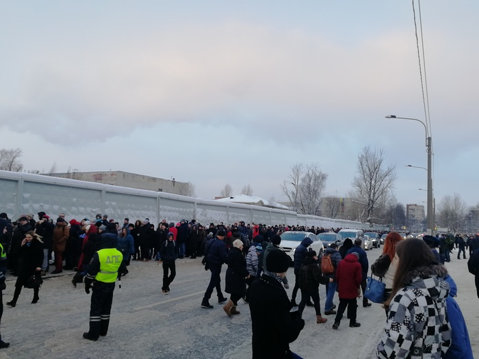 Выставка Ленрезерв и полыхающее сидалище