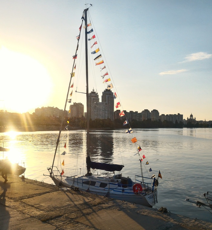 Yacht (when HDR succeeded) - My, The photo, Yacht, Sunset, Summer, Mobile photography, Asus