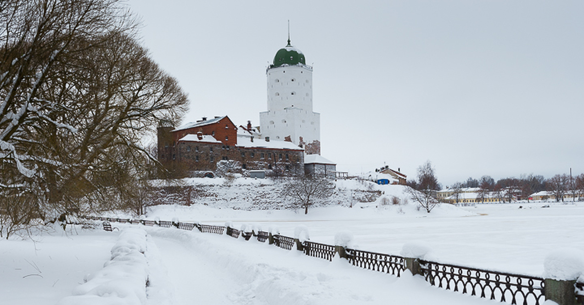 выборг зима. выборг с детьми зимой. усадьба выборг. выборг зима часовая башня. выборг с детьми зимой.