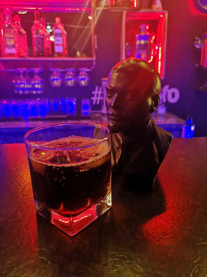 When friends are late to the party - My, Lenin, Drink