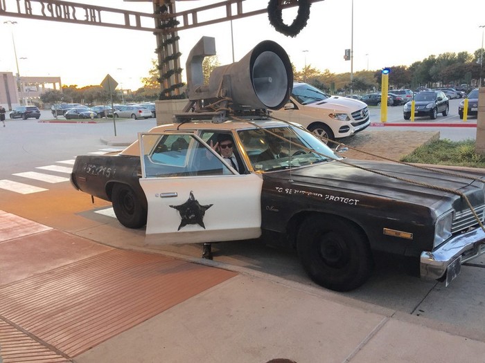 So can you hear me? - Police car, Megaphone, Blues Brothers