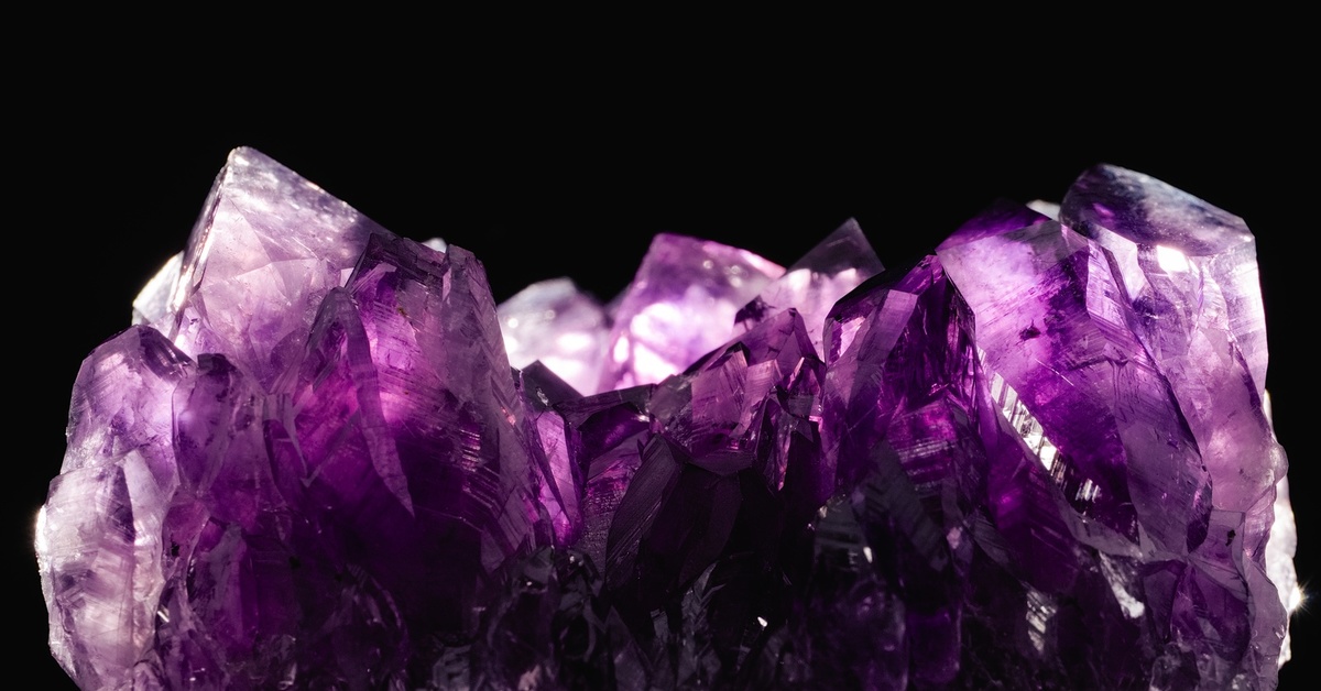 флюорит / минерал. лироконит. полезные ископаемые кварц. джонесит минерал. хакассит минерал.