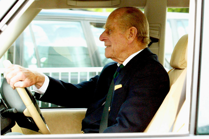 Continuation of the story of Prince Philip's car accident - Great Britain, Road accident, Prince Philip