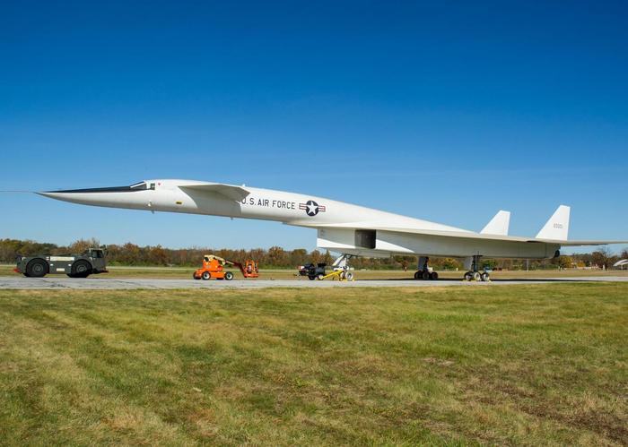 XF-70 .    . , , , 
