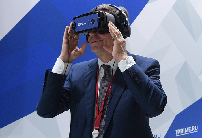 Тотальный контроль наступает - Мэрия Москвы вооружит полицейских очками с распознаванием лиц