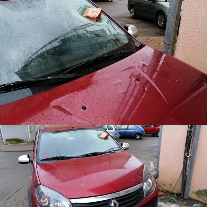 A brick fell on a car parked on the sidewalk. - Auto, Minsk, Bricks, Nothing happened