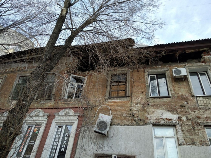 The walls of the houses keep crumbling - Saratov, Collapse, Wall, Video, Longpost