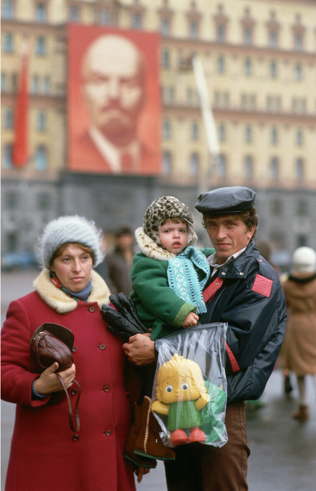 I want to know everything #145 part 1. How the USSR left: a view from the famous American photojournalist - Want to know everything, the USSR, The photo, Photographer, Story, Peter Turnley, Longpost, A selection