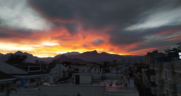 Sky of Antalya in March - My, Sunset, View from the window, Antalya, beauty of nature, Travels, Turkey, 