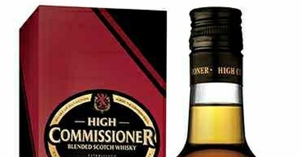 Виски хай коммишинер. High Commissioner виски 7 лет. Виски Хай Коммишинер 7 лет. High Commissioner виски.