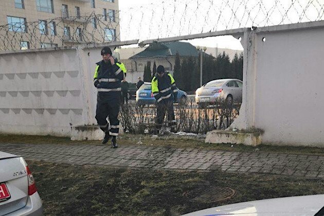 Looks like someone has a problem. - Road accident, Minsk, Bravery and stupidity