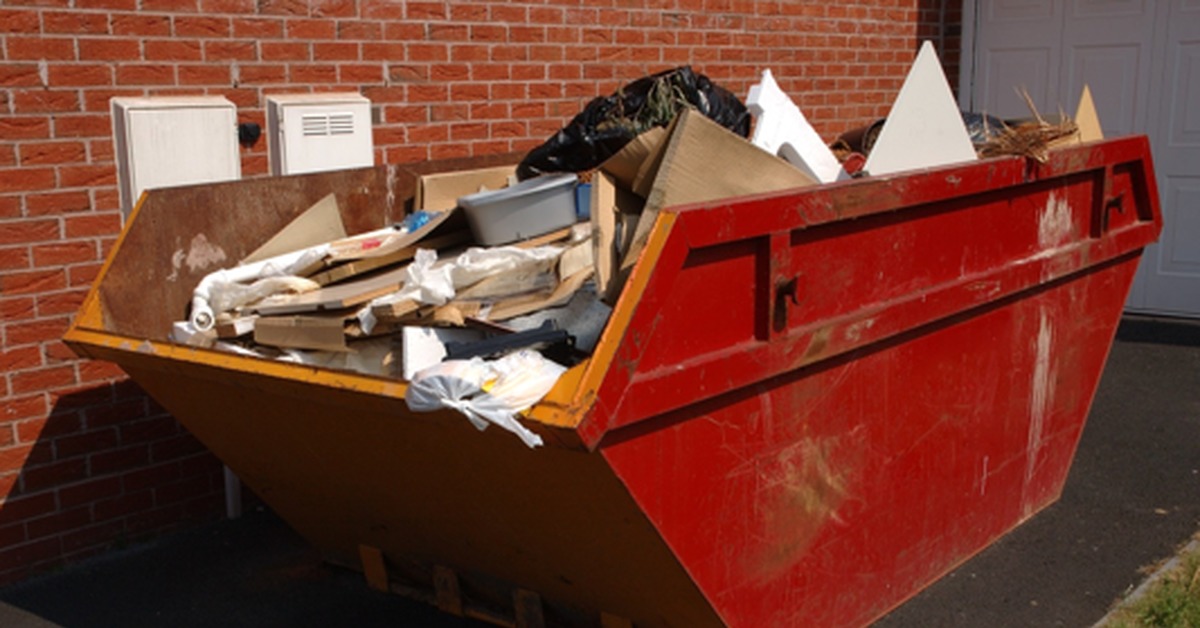 Куда выбросить старый диван? | Пикабу