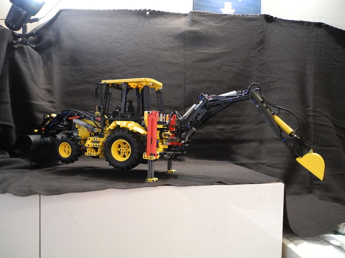 Лего Экскаватор-погрузчик Volvo BL61 (самоделка) LEGO, LEGO Technic, Volvo, Строительная техника, Видео, Длиннопост