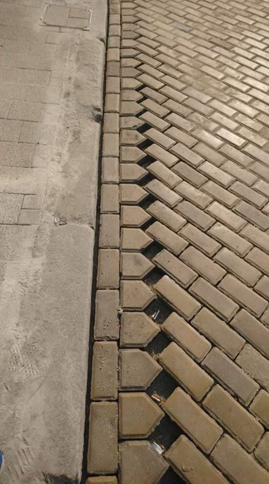 A good place to commit suicide, thought the perfectionist - Pavement, Sidewalk, Tile, Road works