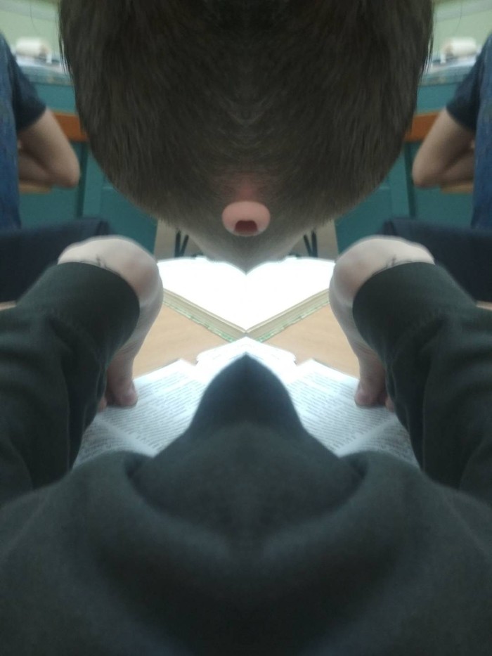  , 
