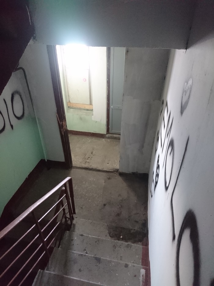 Why the stairwell in KOPE is bad - My, Moscow, High-rise building, Architecture, Building, Stairs, Landing, , Longpost