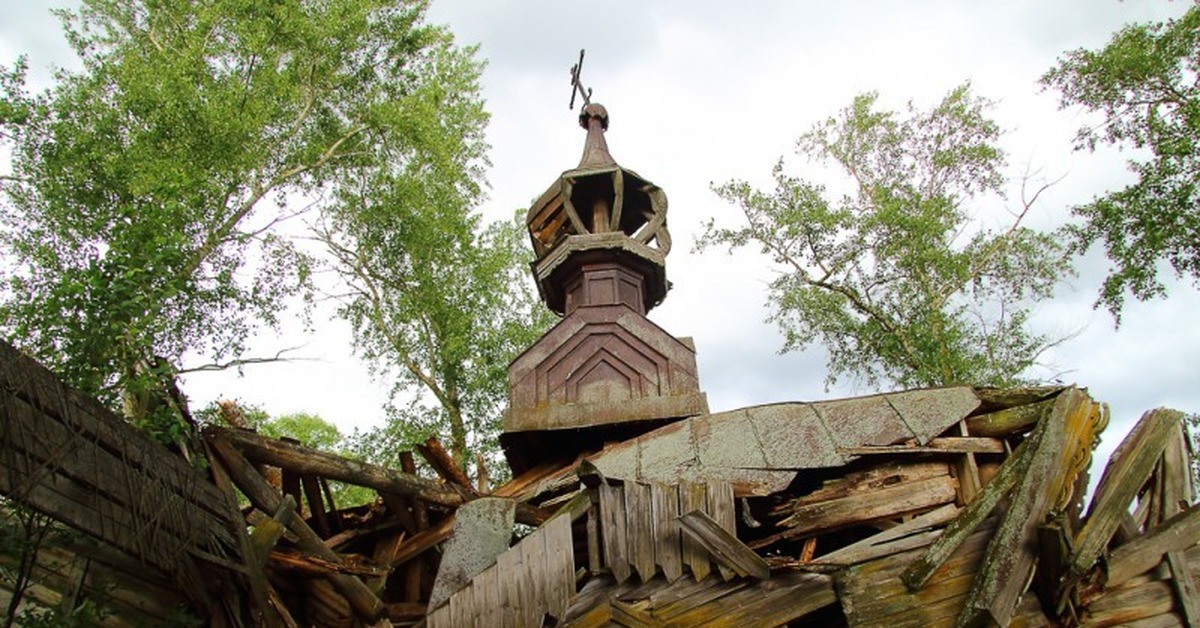 Деревенская деревянная Церковь