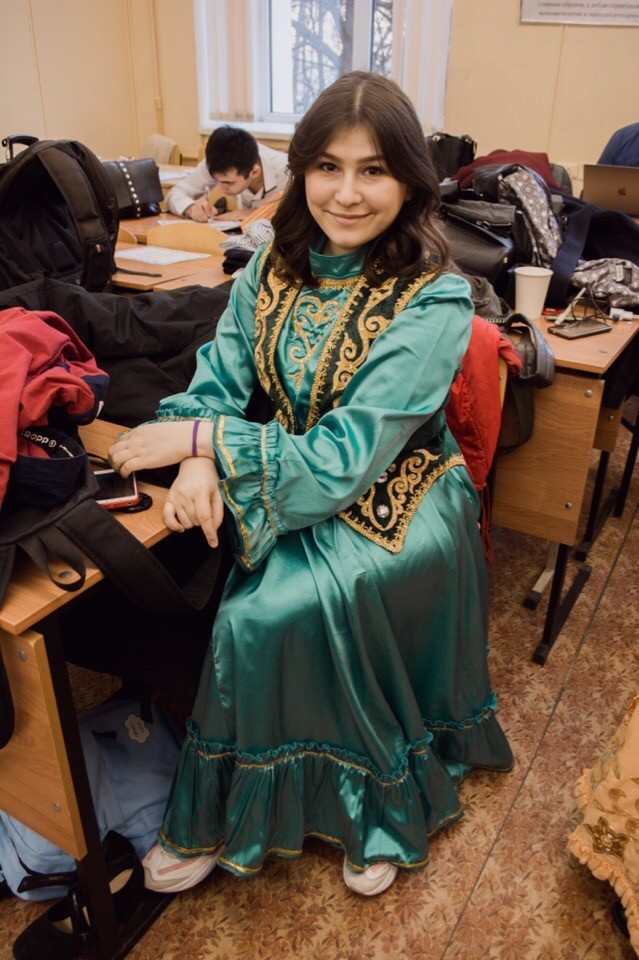 Tatar woman without a head. - My, Master to spoil photos, The photo, Photographer, Lucky shot, Tatars, Longpost, Lucky moment