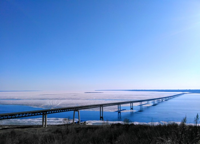 Presidential bridge - My, The photo, Bridge, Volga, River, Sky, Ice drift, April, Volga river