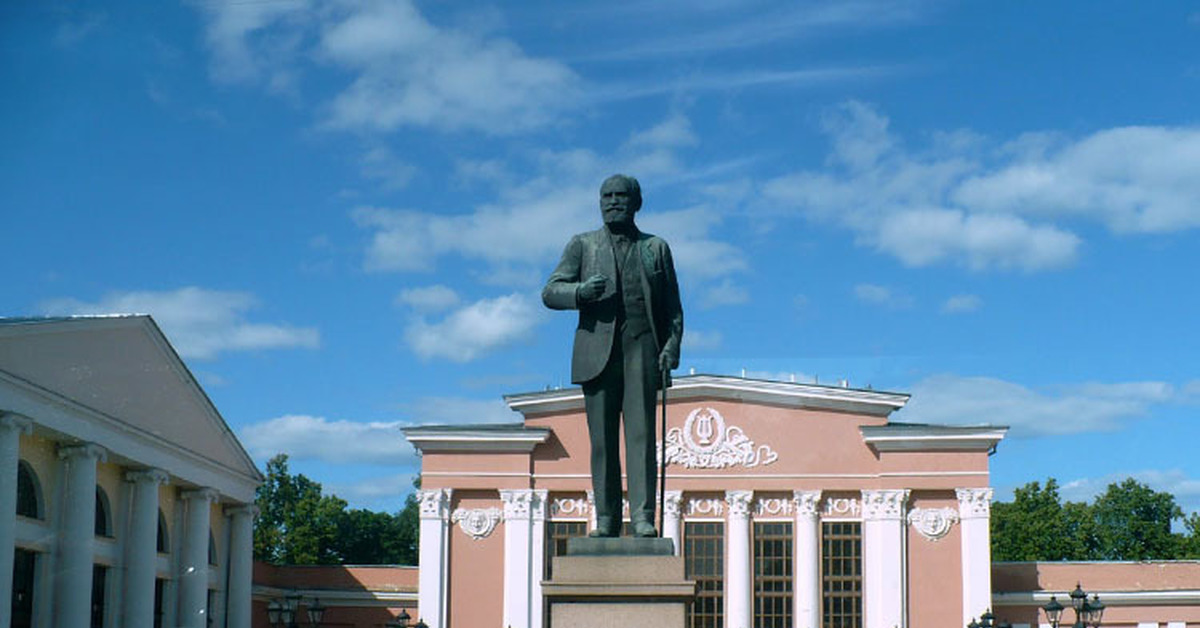 Павлогия. Памятник и. п. Павлову (Рязань). Павлов памятник Рязань. Памятник академику и п Павлову в Рязани. Памятники Павлову Ивану Петровичу.