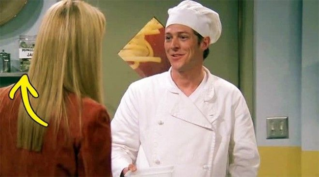 10 NUANCES THAT WE NEVER NOTICED ON FRIENDS - Serials, Friends, Longpost, Bloopers, Movies