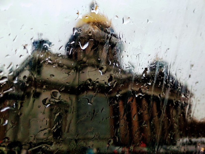 Saint Isaac's Cathedral - My, Saint Petersburg, Saint Isaac's Cathedral, The photo, Rain, Foreshortening