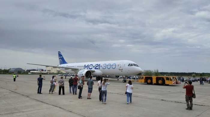 МС 21-300 после покраски. г. Ульяновск. - Моё, Мс21, Ульяновск, Видео, Длиннопост, Самолет, Мс-21