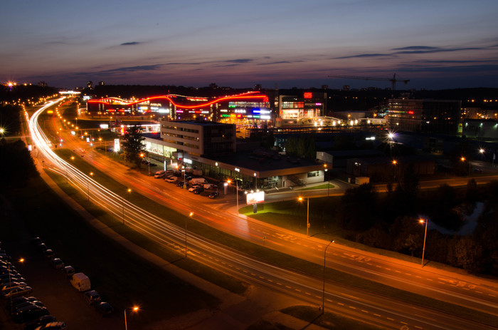 Evening in Vilnius - My, Vilnius, Town, Evening, Night, It's getting dark, Motion, Light, Shadow