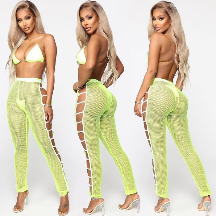 Leggings that hide absolutely nothing surprised fashionistas - NSFW, Brands, Fashion, Leggings