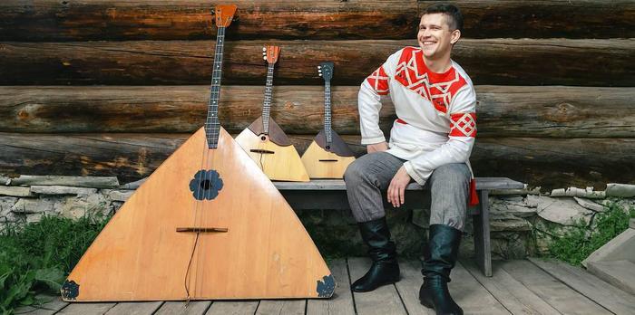 How did they notice me? A balalaika player from Perm ended up on Instagram with the Queen band - Queen, Permian, Balalaika, Music, Instagram, Video, Longpost