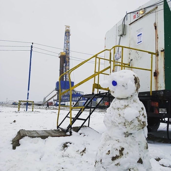 Big summer greetings from drillers from Yamal - Drilling, YaNAO, snowman, Summer, Snow, Watch