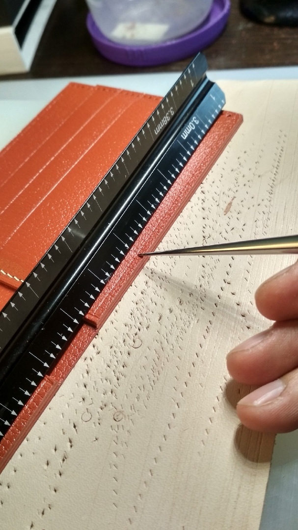 Classic bifold, assembly instructions. 2 part. - My, Leather craft, Leather, With your own hands, Wallet, Video, Longpost