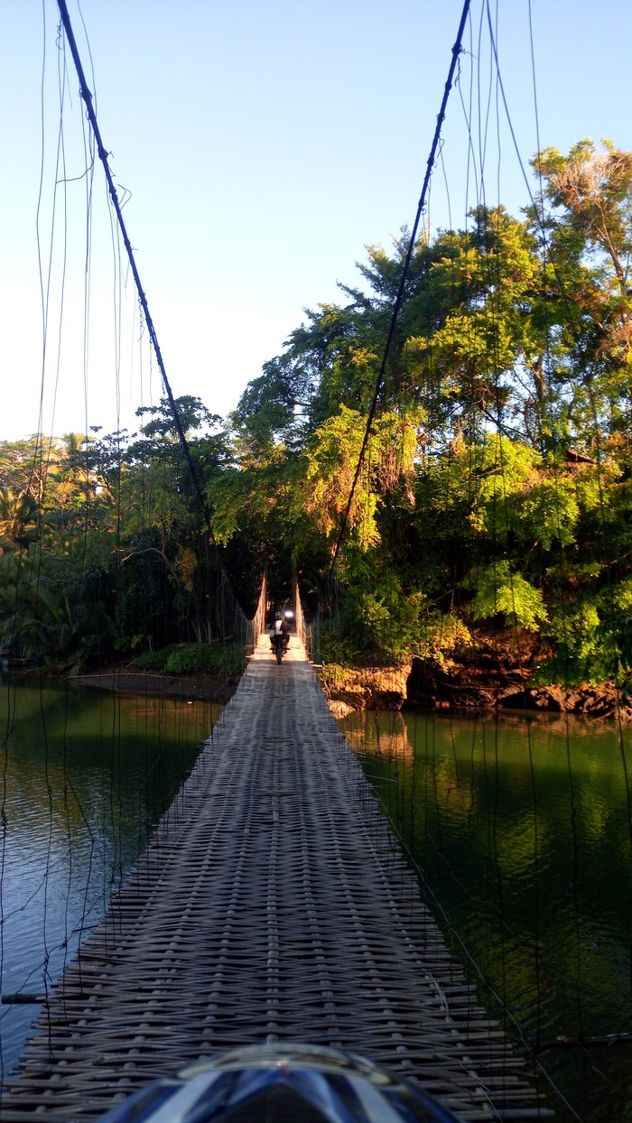 Rustic bridge made of bamboo and wire. - Longpost, Straight arms, Indonesia, Bridge, My, Travels